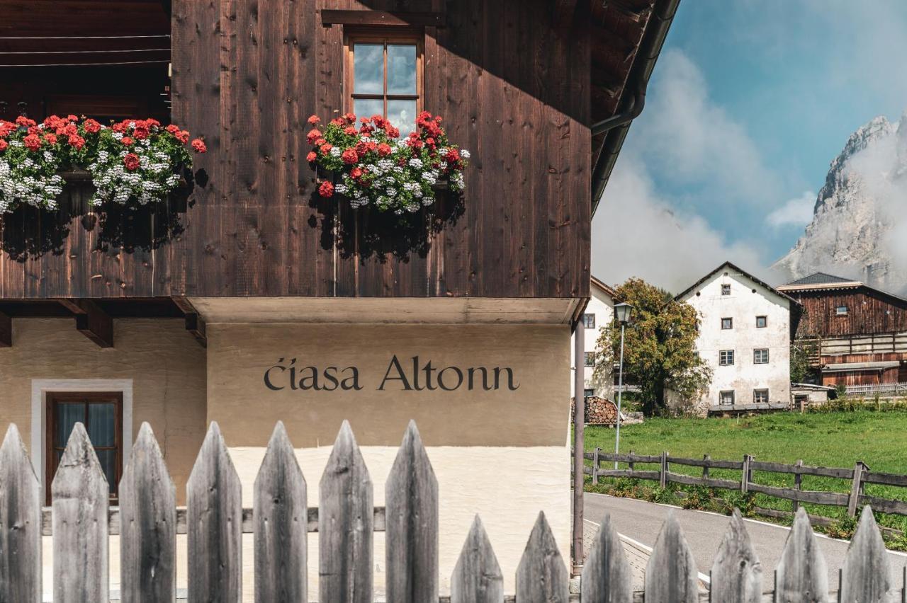 Ciasa Altonn Hotel Colfosco Bagian luar foto