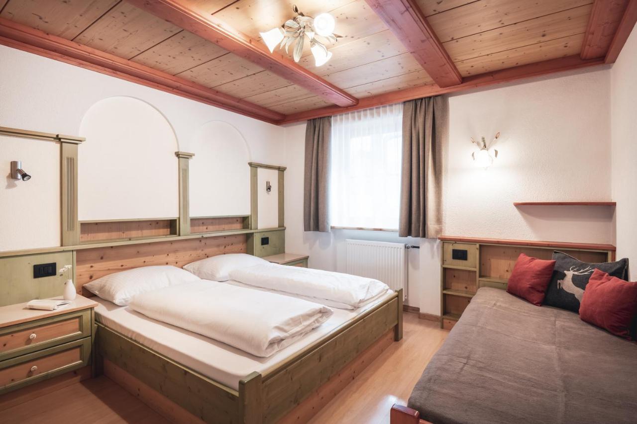 Ciasa Altonn Hotel Colfosco Bagian luar foto
